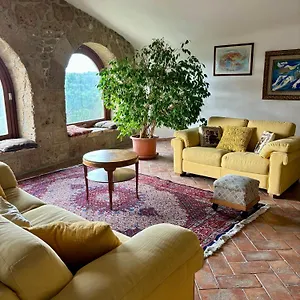 https://la-casa-degli-archi-pitigliano.it-tuscanyhotel.com